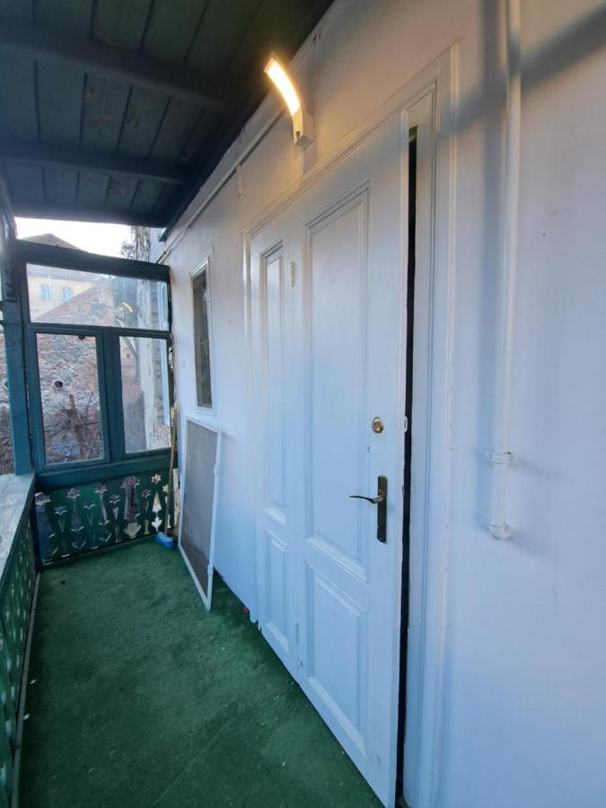 Cozy Apartment In The Heart Of Sibiu Exteriör bild